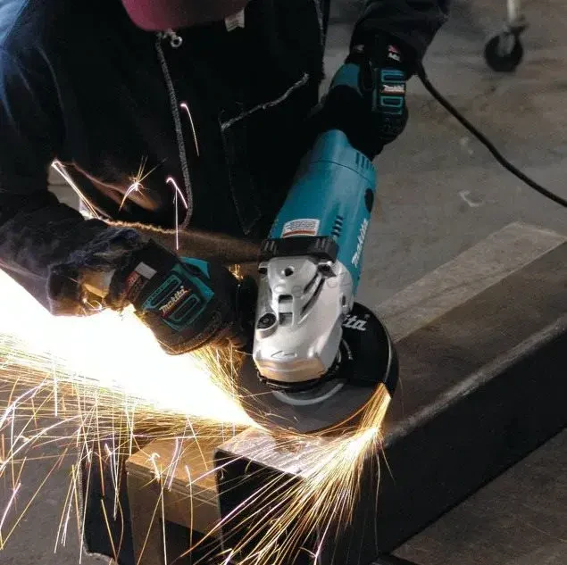 MAKITA Úhlová bruska elektrická 230 mm
