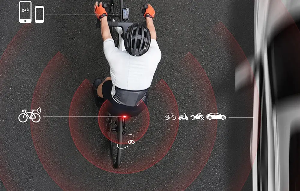 Cycplus L7 zadní světlo na kolo s radarem