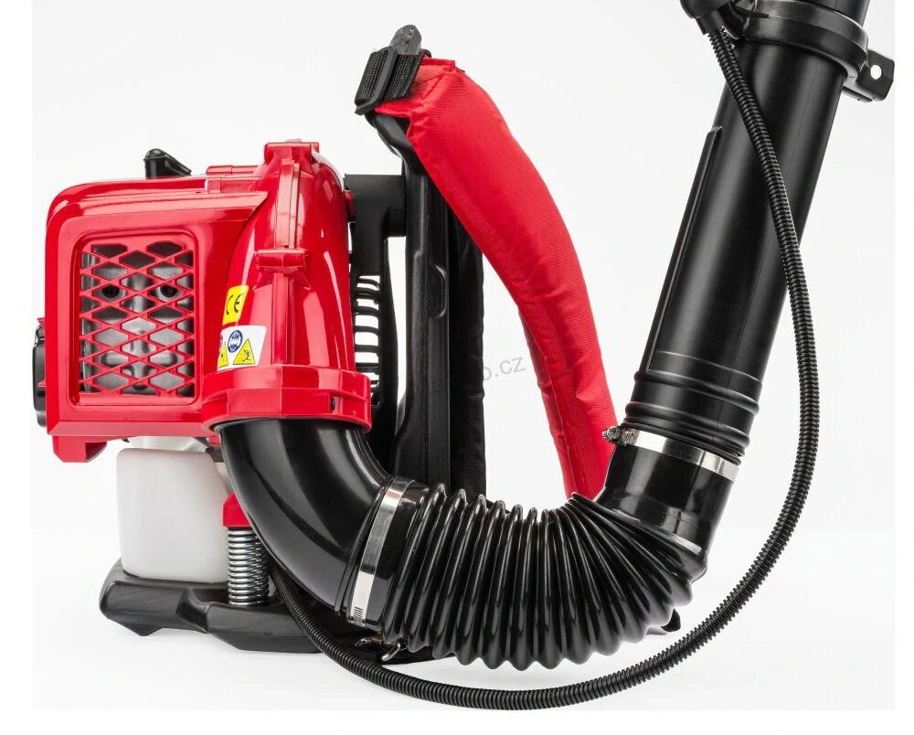 BATOHOVÁ BENZÍNOVÁ FRÉZA NA LISTÍ A SNÍH 3,8 HP