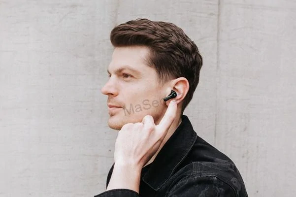 Bezdrátová sluchátka SoundJoy True Wireless TW8010 black