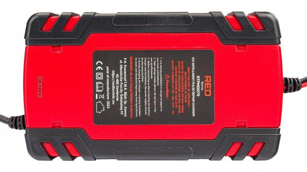 Nabíječka baterií s mikroprocesorem 12V/24V 8A RTPM0079