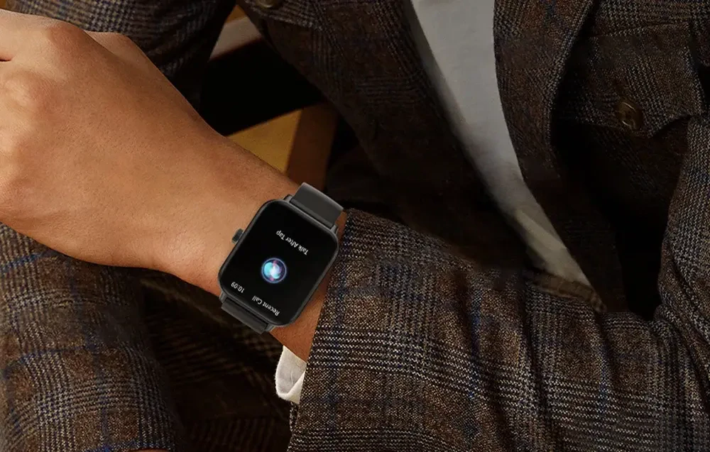 Colmi P81 Smartwatch (Black)