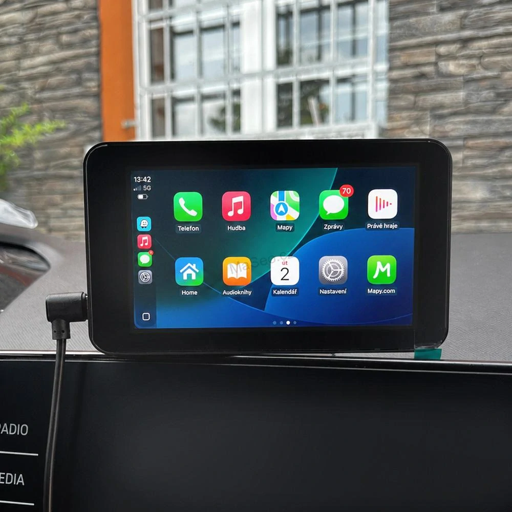 Monitor 4,7" s Apple CarPlay, Android auto, Bluetooth, USB/micro SD, kamerový vstup