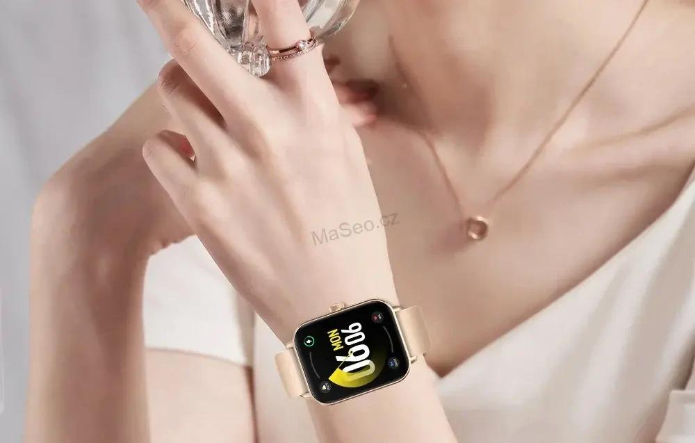 Colmi P81 Smartwatch (Gold)